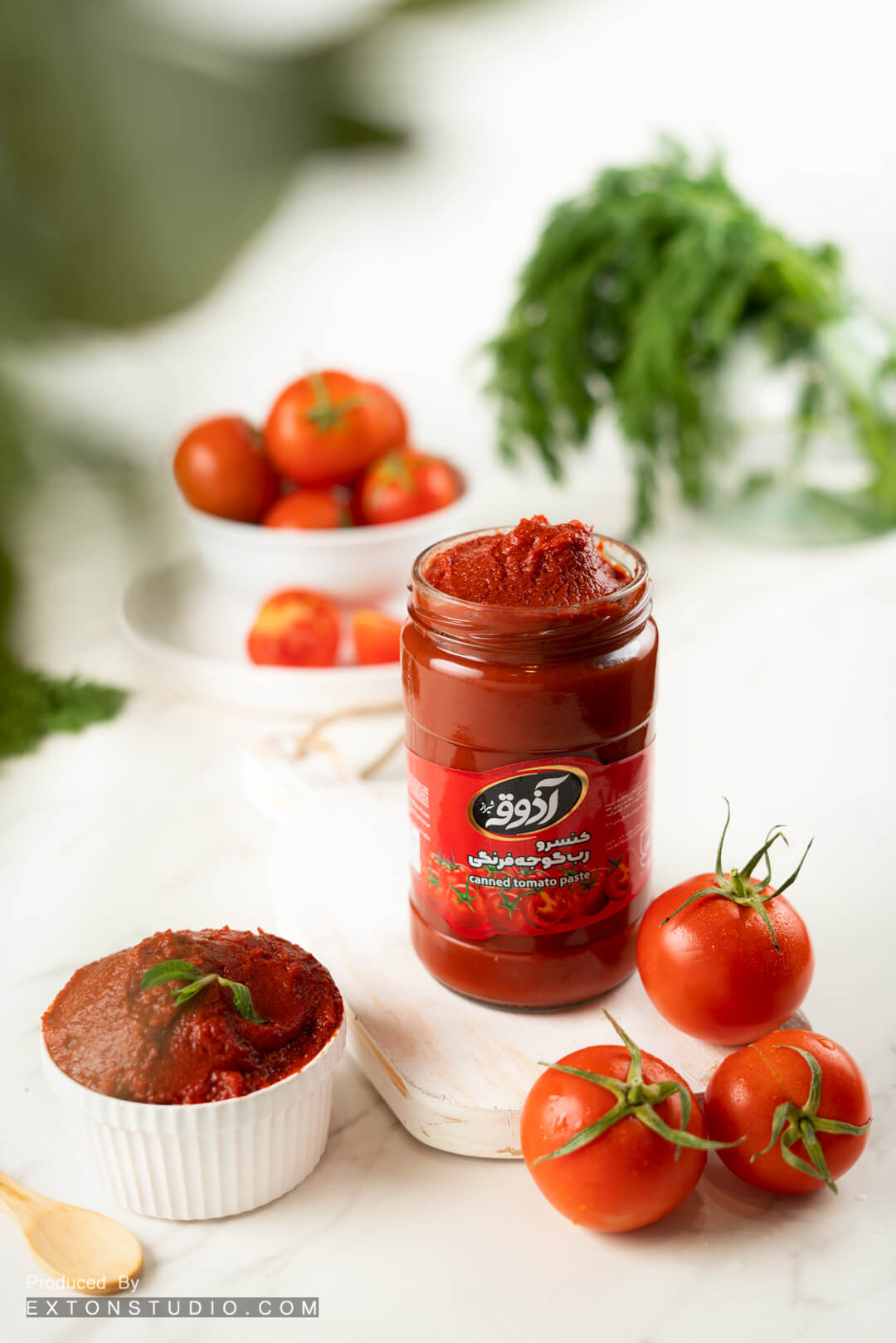 Advertising photography of tomato paste