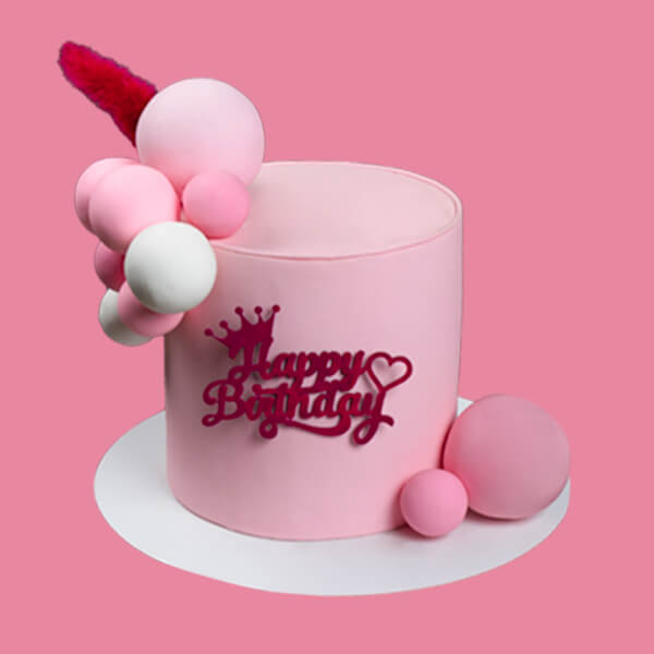 Birthday cake replica for girls